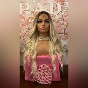 BEAUTIFUL BALAYAGE OMBRÉ ASHY BLONDE PLATINUM HIGHLIGHTED WITH SHADOW ROOTS